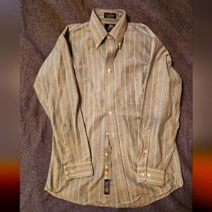 lightly worn Stafford size 15 1/2  dress shirt